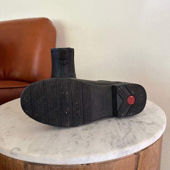 Hunter Chelsea black boots size 6 EUC - Picture 4 of 5